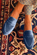 Blau