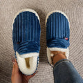 Marineblau
