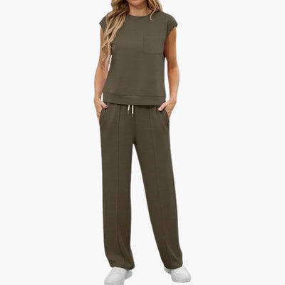 Zweiteiliges Sommer Set für Damen mit Kappärmeln und Taschen