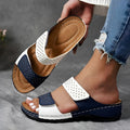 Dunkelblau