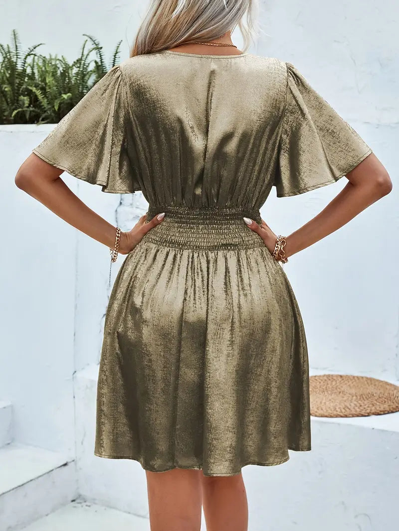 Wickelkleid Mit V Ausschnitt Und Flügelärmeln | Mini